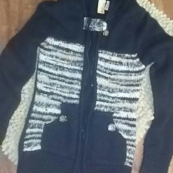 BKE - Picture 2 of 3